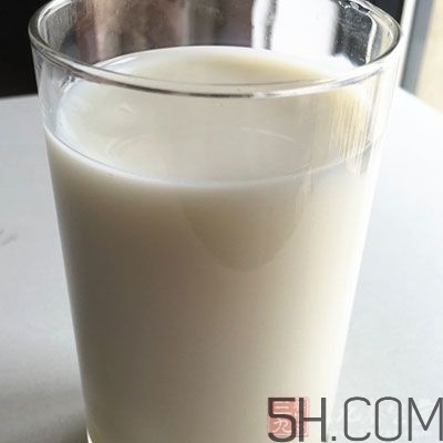 牛奶煮開了還有營養(yǎng)嗎？牛奶可以加熱嗎？