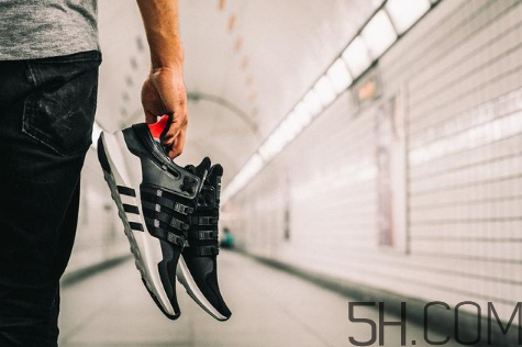 adidas eqt support adv芝加哥限定款怎么買？