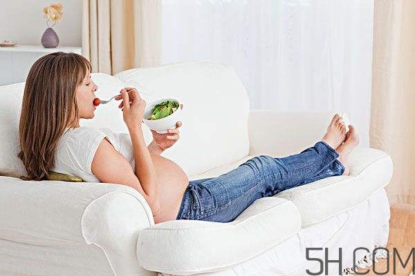 孕婦奶粉可以干吃嗎？孕婦奶粉可以喝到生嗎？