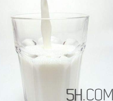 孕婦奶粉和鈣片可以一起吃嗎？喝孕婦奶粉還需要吃鈣片嗎？