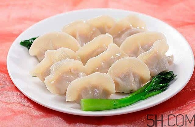 煮餃子開鍋煮皮還是餡？煮餃子蓋不蓋鍋蓋？