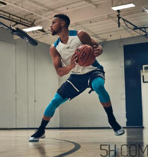 under armour curry 4鞋碼偏小嗎？庫(kù)里第四代戰(zhàn)靴尺碼怎么選？