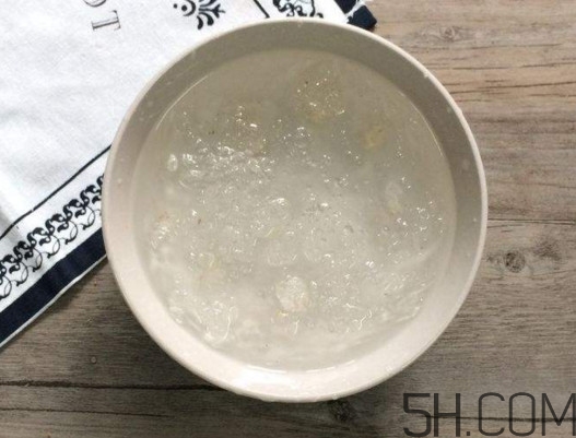 泡發(fā)后的雪燕怎么保存？燉好的雪燕可以放多久