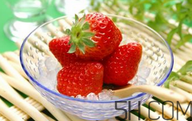 來月經(jīng)可以吃草莓嗎？草莓可以放冰箱保存嗎？