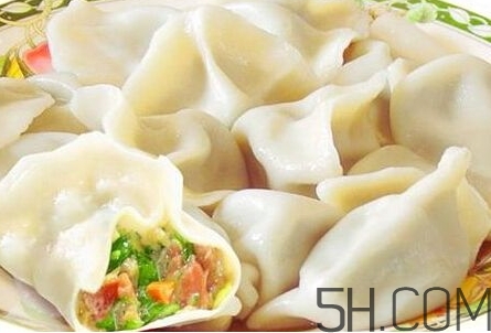 冰凍的餃子皮怎么解凍？冰凍的水餃要煮多久？