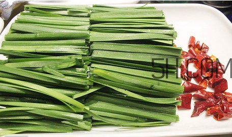 吃韭菜為什么口臭？吃韭菜脹氣怎么緩解？