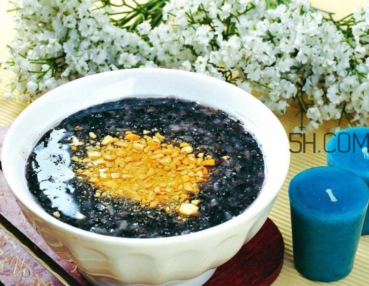 黑芝麻清洗掉色正常嗎？黑芝麻有黑色素嗎？