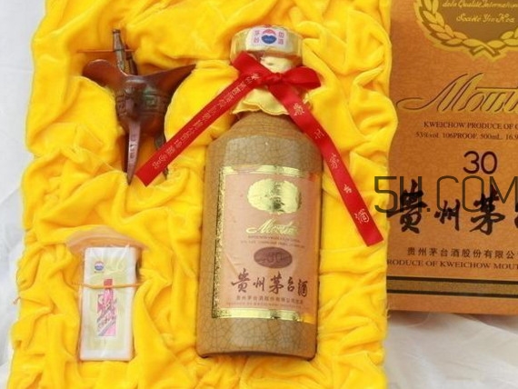 貴州茅臺(tái)怎么辨別真假？貴州茅臺(tái)怎么開(kāi)