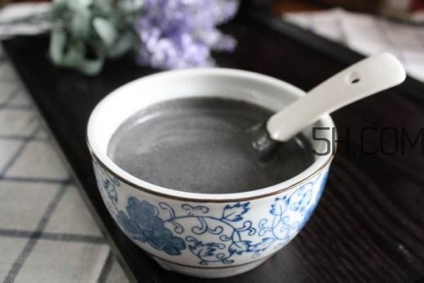 黑芝麻糊怎么做？黑芝麻糊的功效與作用