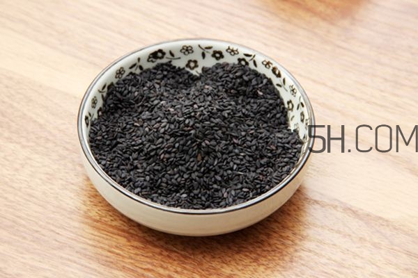 黑芝麻能多吃嗎？黑芝麻吃多了有什么壞處？