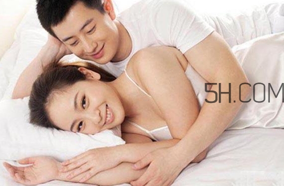 孕晚期同房有助于生產(chǎn)嗎？孕晚期同房對(duì)胎兒有影響嗎？