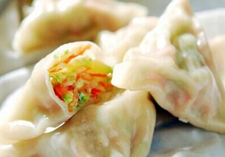 十個(gè)月的寶寶可以吃餃子嗎？寶寶吃什么餡的餃子好？