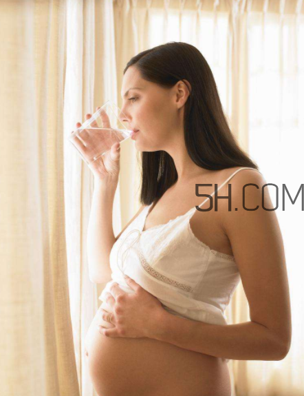 孕婦補(bǔ)鋅的好處有哪些？孕婦甲狀腺激素偏高的危害是什么?