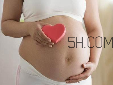 懷孕肚子痛正常嗎？懷孕三個月胎兒無胎心是怎么回事？