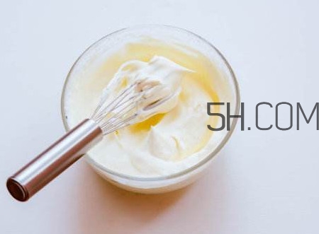 淡奶油哪個(gè)牌子好？淡奶油可以用牛奶代替嗎