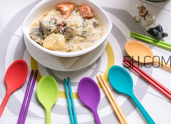 教會(huì)寶寶自己吃飯，你做到這些了嗎？