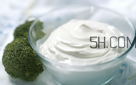 淡奶油哪個牌子好？淡奶油可以用牛奶代替嗎