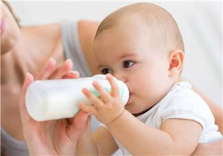 哺乳期不能吃什么食物？奶水多寶寶吃不完怎么辦？