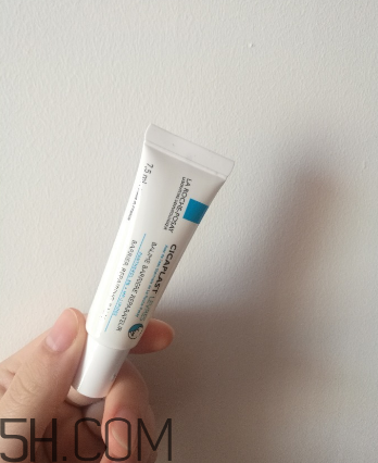 理膚泉b5修復(fù)潤唇膏怎么樣？理膚泉b5修復(fù)潤唇膏測評