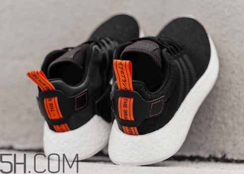 adidas nmd r2 future harvest萬圣節(jié)配色實物什么樣？