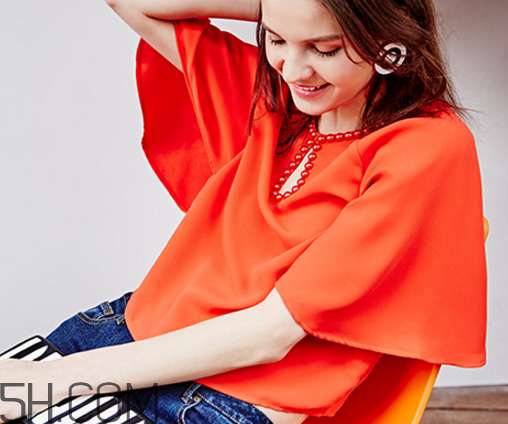 太平鳥(niǎo)衣服檔次怎么樣？太平鳥(niǎo)衣服貴嗎？