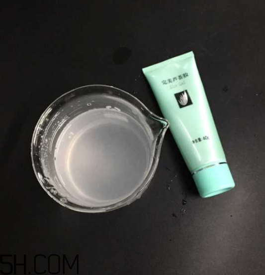 昭貴蘆薈凝膠汁怎么樣？昭貴蘆薈膠和完美蘆薈膠哪個好？