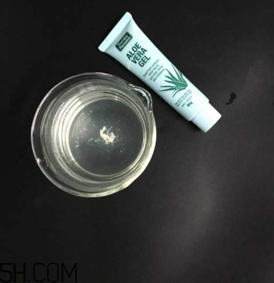 昭貴蘆薈凝膠汁怎么樣？昭貴蘆薈膠和完美蘆薈膠哪個好？