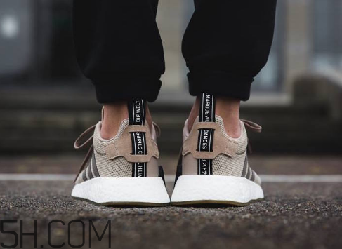 adidas nmd r2 trace khaki上腳效果怎么樣？