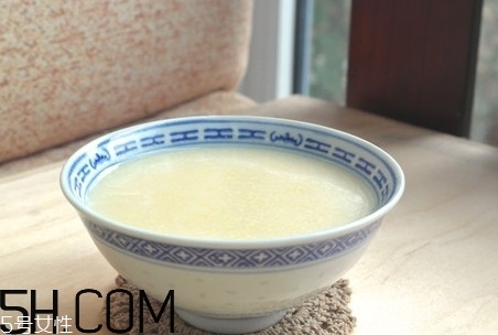 豆汁是堿性還是酸性？豆汁和豆?jié){有什么區(qū)別