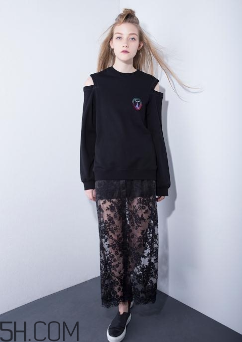 地素衣服適合什么人？地素衣服的質(zhì)量怎么樣？
