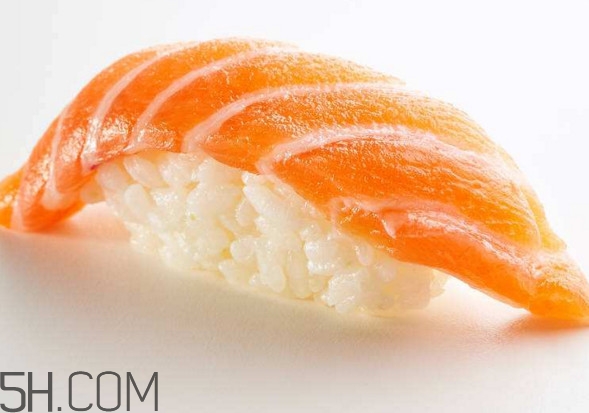 鮭魚(yú)是三文魚(yú)嗎？鮭魚(yú)的營(yíng)養(yǎng)價(jià)值