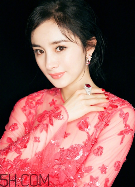 灰指甲能照顧嬰兒嗎？灰指甲能吃海鮮嗎？