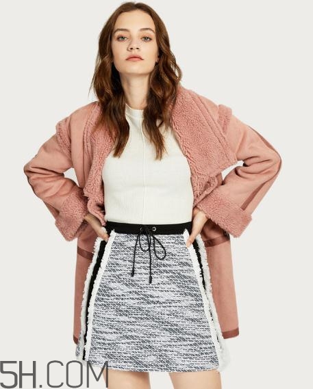 ur的衣服怎么樣？ur的衣服可以退嗎？