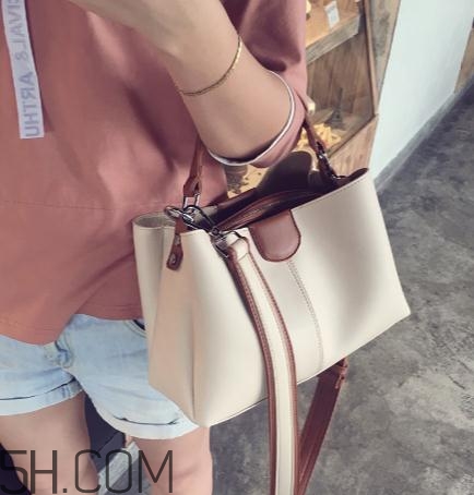 白色包包被衣服染色了怎么辦？白色包包染色怎么去除？