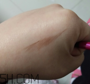 姬芮柔芯旋彩眉筆怎么樣？姬芮柔芯旋彩眉筆試色