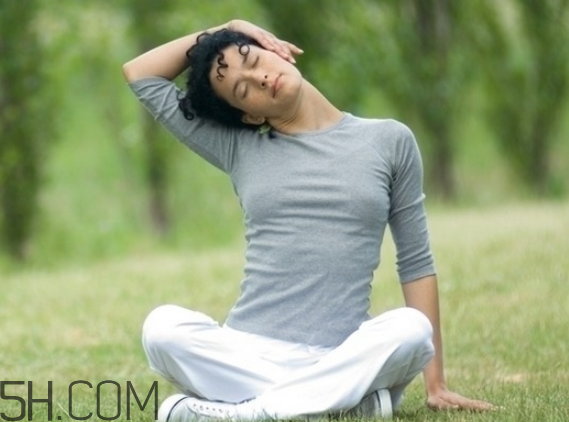 女性是學(xué)太極好還是瑜伽好？女性練瑜伽的好處