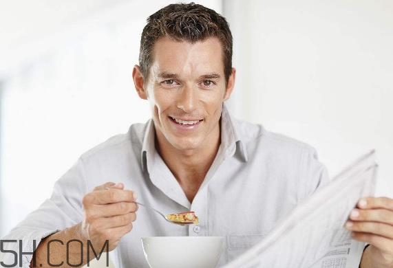肺氣腫可以吃雞蛋嗎？肺氣腫可以吃蜂蜜嗎？