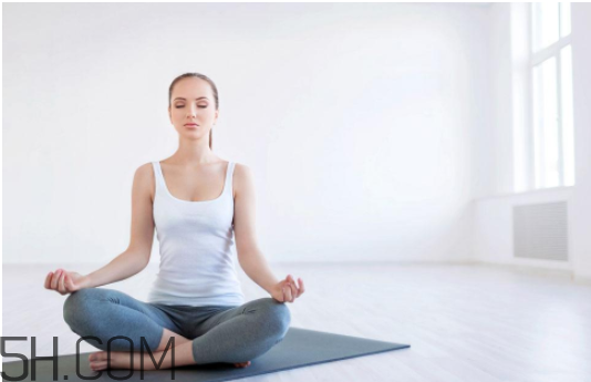 哺乳期什么時(shí)候練瑜伽最好？哺乳期練瑜伽的好處