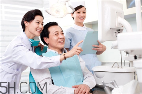 甲亢為什么會(huì)突眼？甲亢為什么會(huì)低鉀？