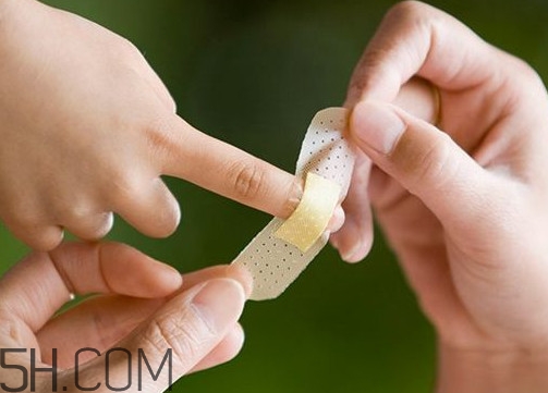 創(chuàng)可貼的用處是什么？創(chuàng)可貼哪些傷口能用