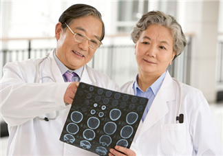 甲亢為什么會突眼？甲亢為什么會低鉀？