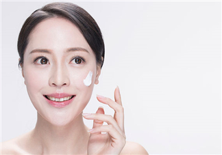 青春痘會(huì)長(zhǎng)在頭皮上嗎？青春痘會(huì)長(zhǎng)在屁股上嗎？