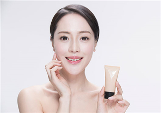 青春痘能不能擠？青春痘能用鹽水洗嗎？