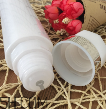 歐珀萊臻白多效角質(zhì)調(diào)理肌底液怎么樣？好用嗎？