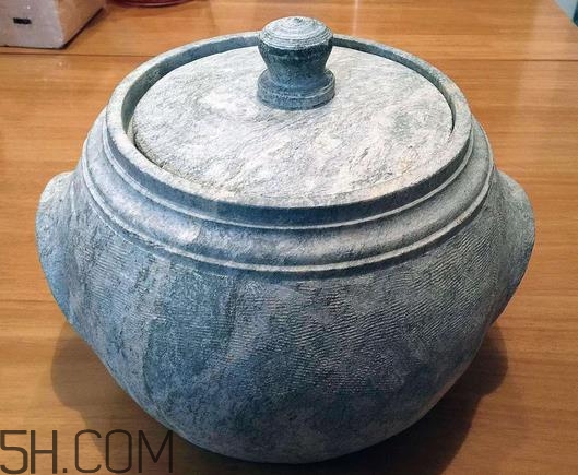 墨脫石鍋多少錢一個(gè)？墨脫石鍋為什么那么貴？