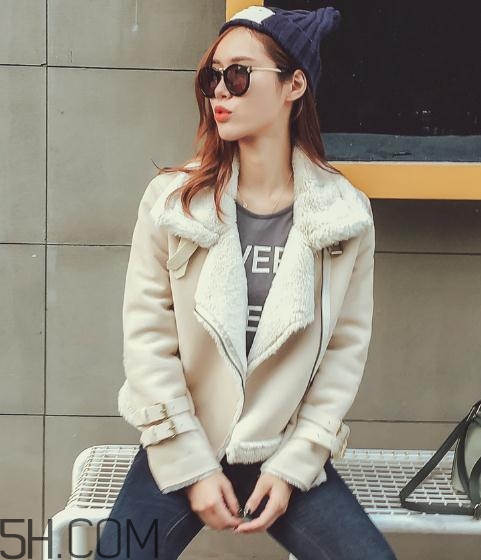 羊羔毛外套暖和嗎？羊羔毛外套多少度穿？