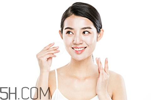 粉刺會痛嗎？粉刺會留疤嗎？
