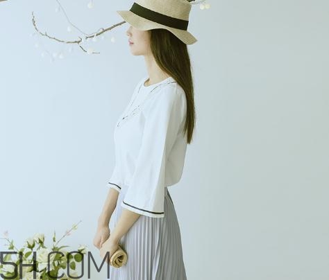 百武西是哪里的牌子？百武西的衣服怎么樣？