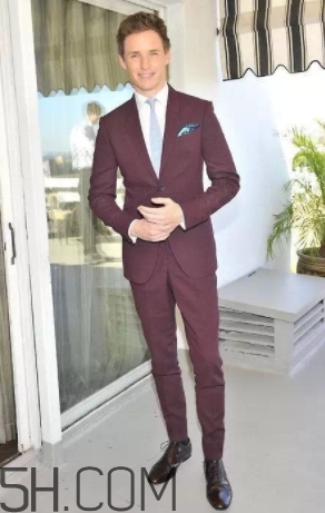 豬肝色配什么顏色好看？豬肝色大衣怎么搭配