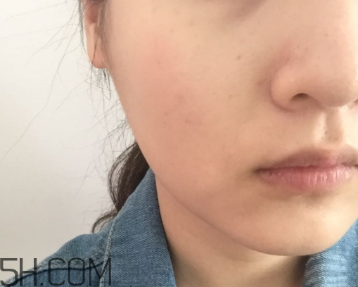 初之印修容氣墊CC霜怎么樣？多少錢？